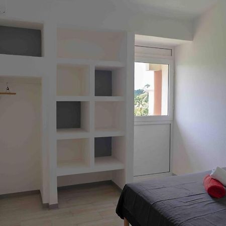 Blue Lagoon Appart En Residence Acces Plage Le Gosier  Buitenkant foto